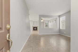 2978 Jacaranda Dr in Las Vegas, NV - Building Photo - Building Photo