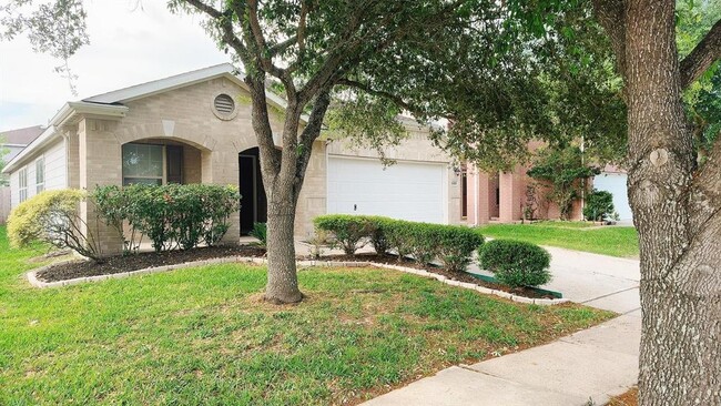 4130 Landshire Bend Dr in Houston, TX - Building Photo - Building Photo