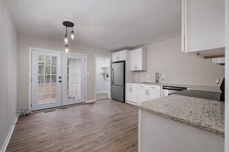 6026 Olinda St in Charlotte, NC - Building Photo - Building Photo