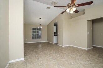 725 Maderia Ct in Kissimmee, FL - Building Photo - Building Photo