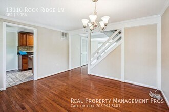 13110 Rock Ridge Ln in Woodbridge, VA - Foto de edificio - Building Photo