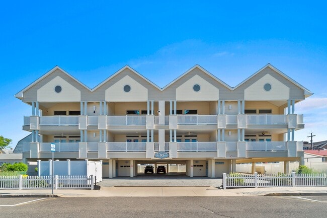 18 Sheridan Ave, Unit 3 in Seaside Heights, NJ - Foto de edificio - Building Photo