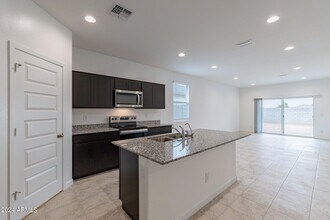 5447 Azara Dr in San Tan Valley, AZ - Building Photo - Building Photo