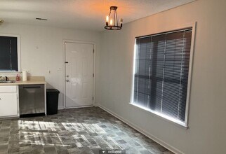 112 Winterberry Ln in Columbia, SC - Building Photo - Building Photo