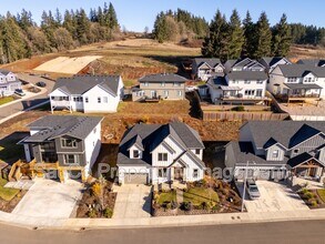 35471 Portland View Dr in Saint Helens, OR - Building Photo - Building Photo