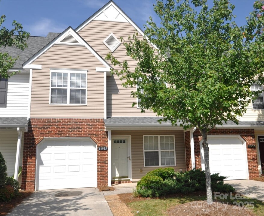 11953 Maria Ester Ct in Charlotte, NC - Building Photo