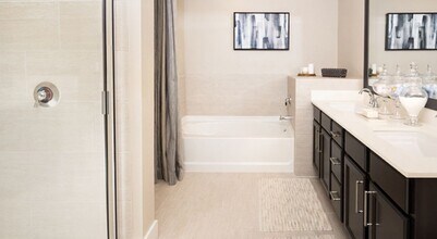 3 Waterway Square Pl in The Woodlands, TX - Foto de edificio - Building Photo