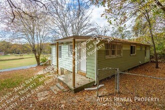 9066 Daisy Dallas Rd in Soddy Daisy, TN - Building Photo - Building Photo