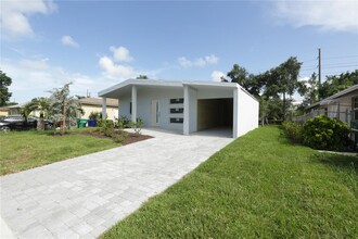 2816 NW 6th Ct in Fort Lauderdale, FL - Building Photo - Building Photo