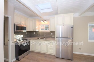 5510 Driftwood St in Oxnard, CA - Foto de edificio - Building Photo