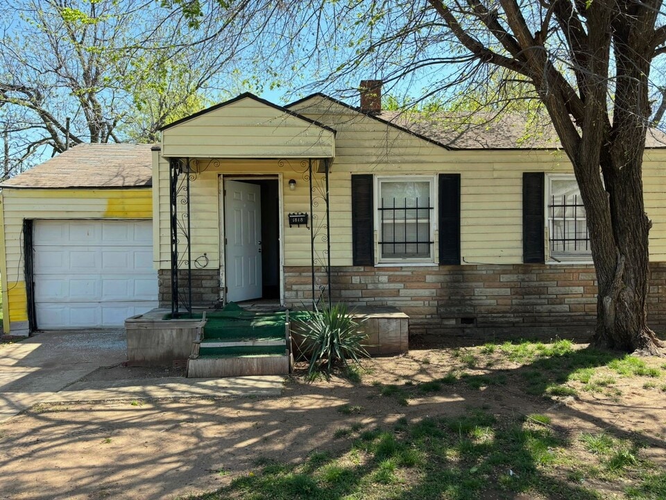 1818 N Jordan Ave in Oklahoma City, OK - Foto de edificio