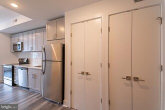 1245 Ridge Ave in Philadelphia, PA - Building Photo - Building Photo