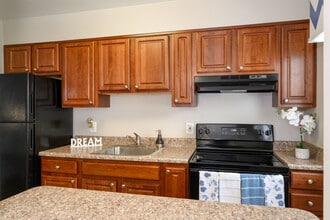 Fillmore Garden Apartments in Arlington, VA - Building Photo - Building Photo