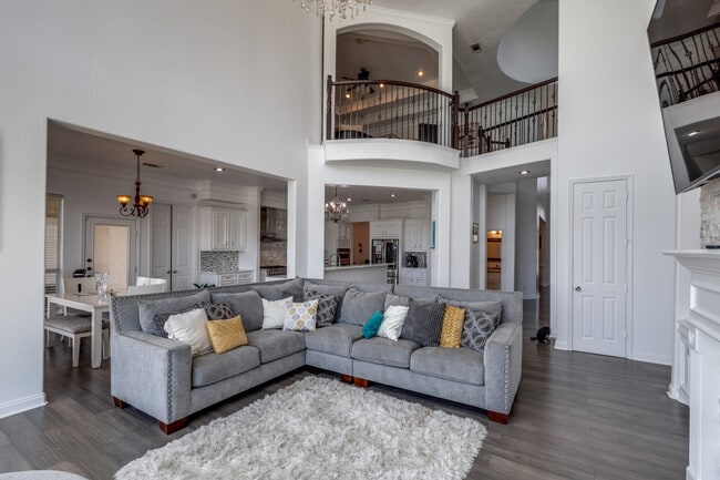 8 Cypress Point Ct in Manvel, TX - Building Photo - Building Photo