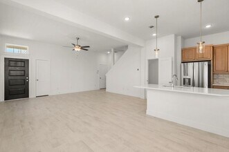 5234 Capricorn Wy in Manvel, TX - Building Photo - Building Photo