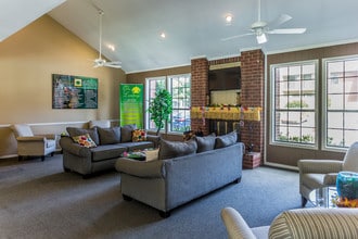Landings At Winchester in Memphis, TN - Building Photo - Building Photo