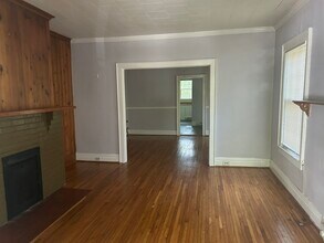 11 Springdale Ct, Unit A in Greensboro, NC - Building Photo - Building Photo