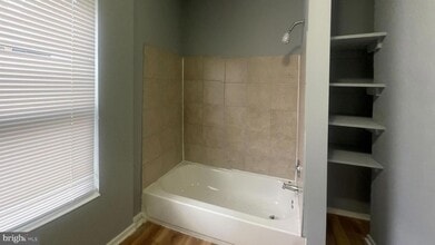 1235 W Hazzard St, Unit 1-413 in Philadelphia, PA - Building Photo - Building Photo
