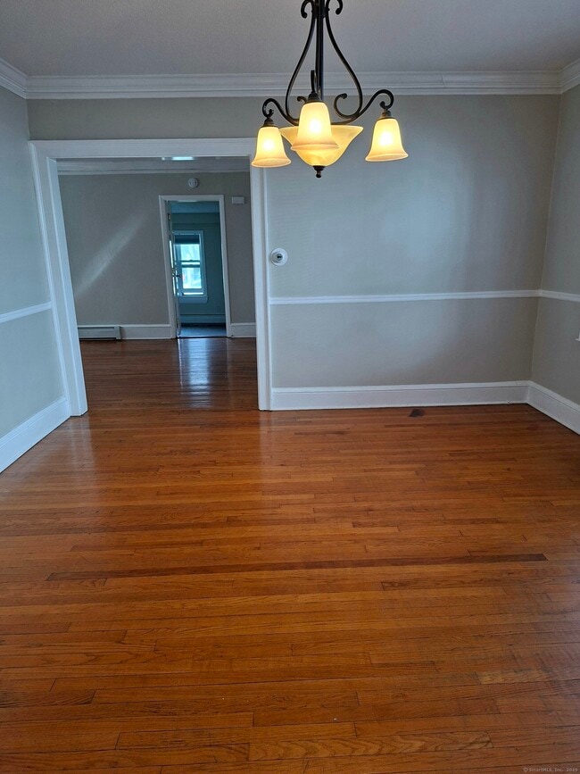 44 Ardmore Rd in West Hartford, CT - Building Photo - Building Photo