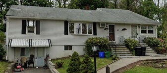 127 Jay St in Stony Point, NY - Building Photo