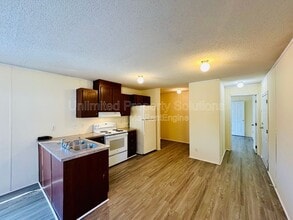 9765 Old Mill Rd in Navassa, NC - Building Photo - Building Photo