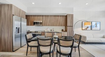 9600 S Dixie Hwy, Unit 1800A in Miami, FL - Building Photo