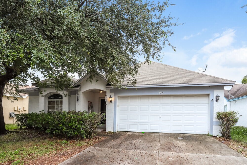 11214 Bramblebrush St in Tampa, FL - Building Photo