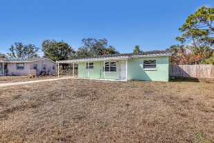 4430 Barnsdale Dr in Melbourne, FL - Building Photo