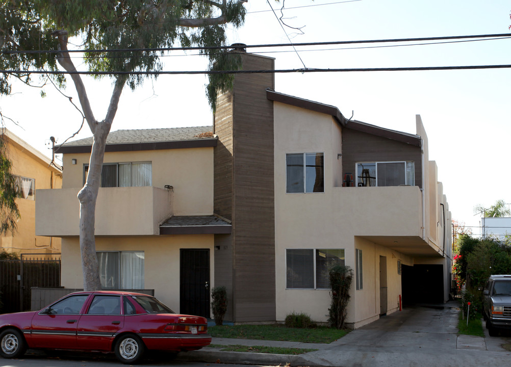 1029 Ohio Ave in Long Beach, CA - Building Photo