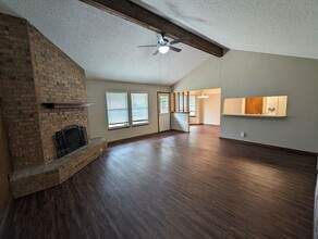 5614 Wagon Train Rd in Austin, TX - Building Photo - Building Photo