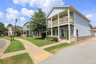 626 N Tennyson Ln in Fayetteville, AR - Building Photo - Building Photo