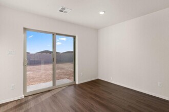 2615 Desi Loop in Belen, NM - Building Photo - Building Photo
