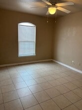 3902 San Francisco Ave, Unit Unit2 in Laredo, TX - Building Photo - Building Photo