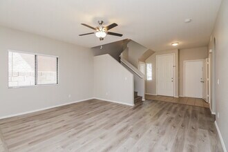 815 W St Charles Ave in Phoenix, AZ - Building Photo - Building Photo