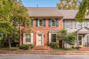 501 S Boundary St in Williamsburg, VA - Building Photo