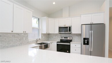 835 106th Ave N in Naples, FL - Building Photo - Building Photo