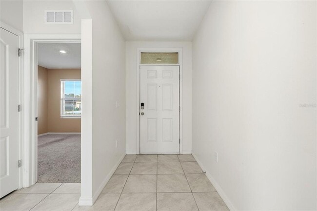 2633 Grand Central Ave in Tavares, FL - Building Photo - Building Photo