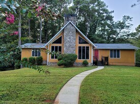 3856 Tawny Birch Ct in Decatur, GA - Building Photo