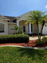 7838 Trail Run Loop in New Port Richey, FL - Foto de edificio - Building Photo