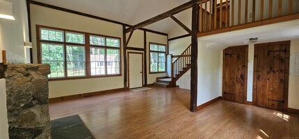 50 Mountain Rd in Redding, CT - Building Photo - Building Photo