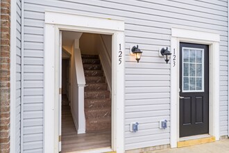 2719 McHenry Dr in Columbus, OH - Building Photo - Building Photo