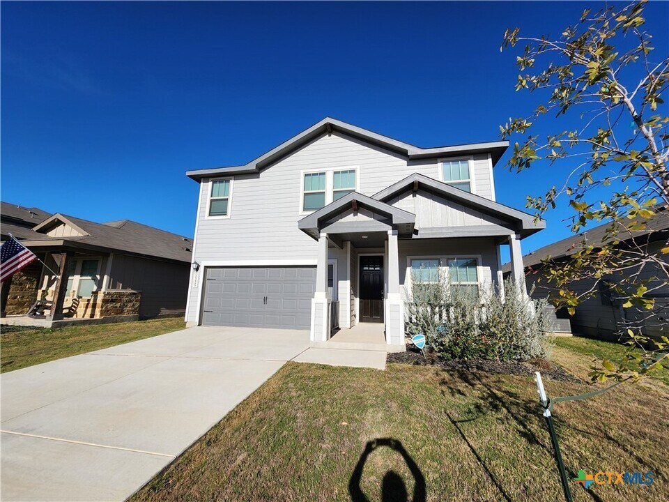 1225 Ella Xing in New Braunfels, TX - Building Photo