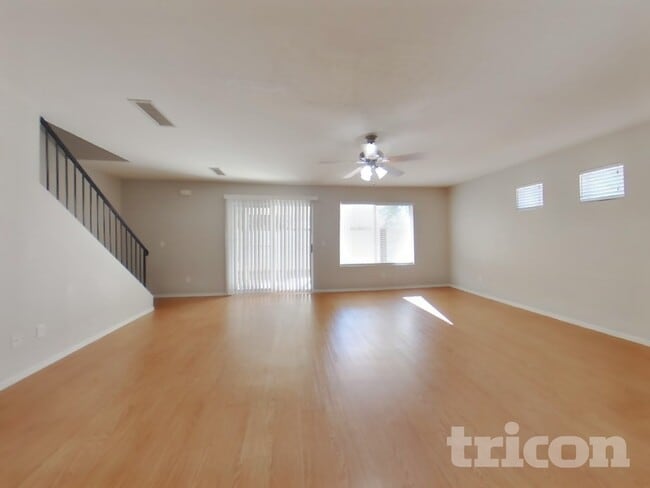 16021 N 30th St in Phoenix, AZ - Building Photo - Building Photo