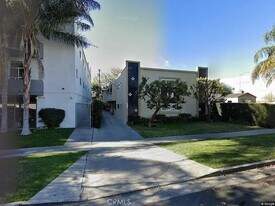 4719 Vista Del Monte Ave, Unit 3 in Los Angeles, CA - Building Photo