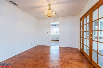 455 Liquidambar Way in Sunnyvale, CA - Building Photo - Building Photo