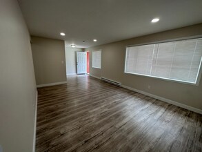 20 N Maple St, Unit 3 in Hartford, MI - Foto de edificio - Building Photo