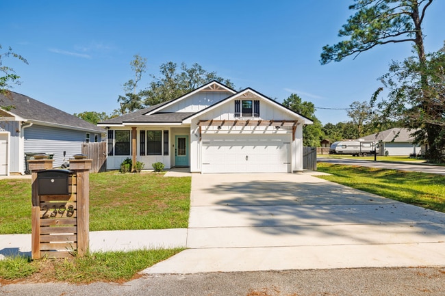 2398 Fairburn St in Pensacola, FL - Building Photo - Building Photo