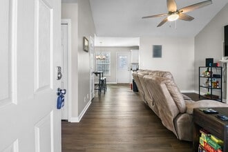 3741 Cave Mill Ct in Clarksville, TN - Building Photo - Building Photo