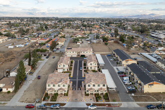 9223 Cypress Ave in Fontana, CA - Building Photo - Building Photo