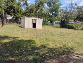 609 Freeman Dr in Garland, TX - Building Photo - Building Photo